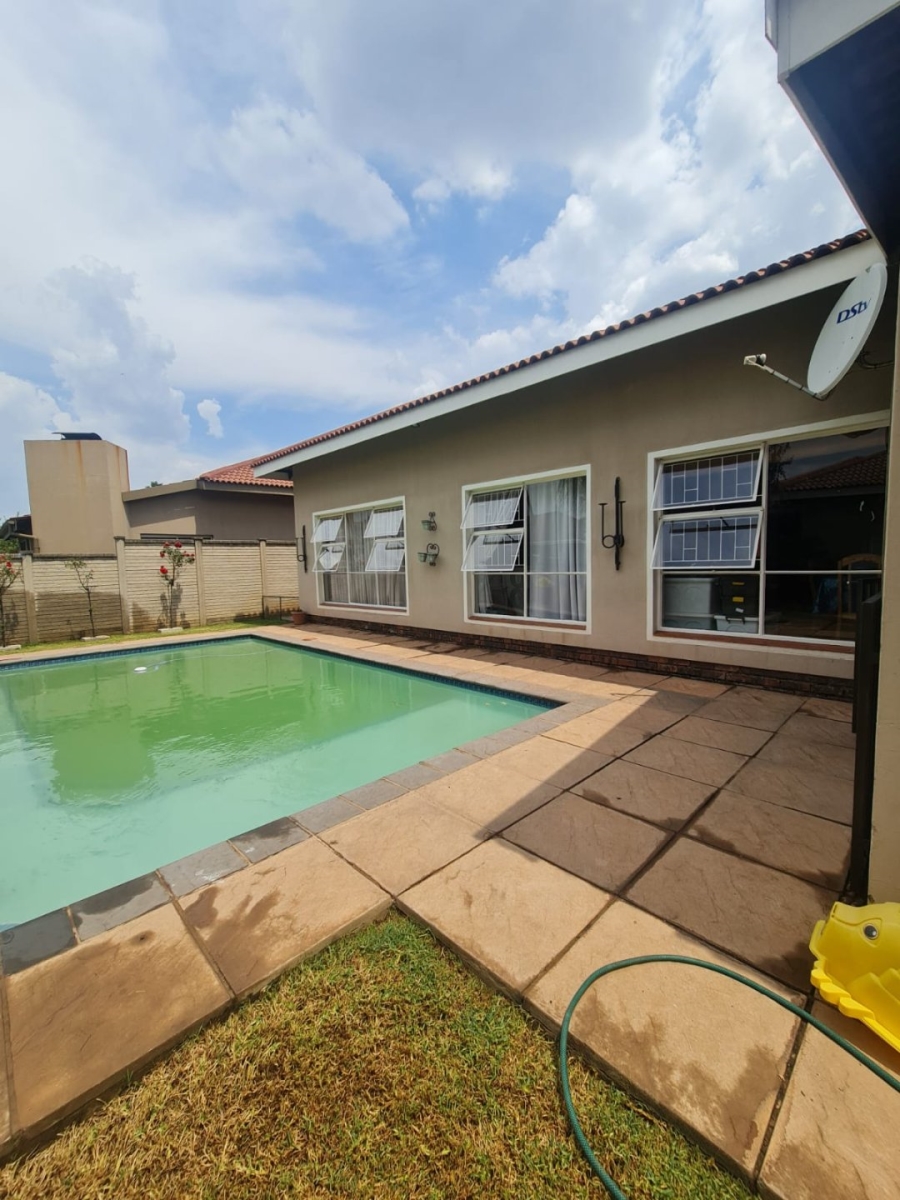 3 Bedroom Property for Sale in Vaalpark Free State